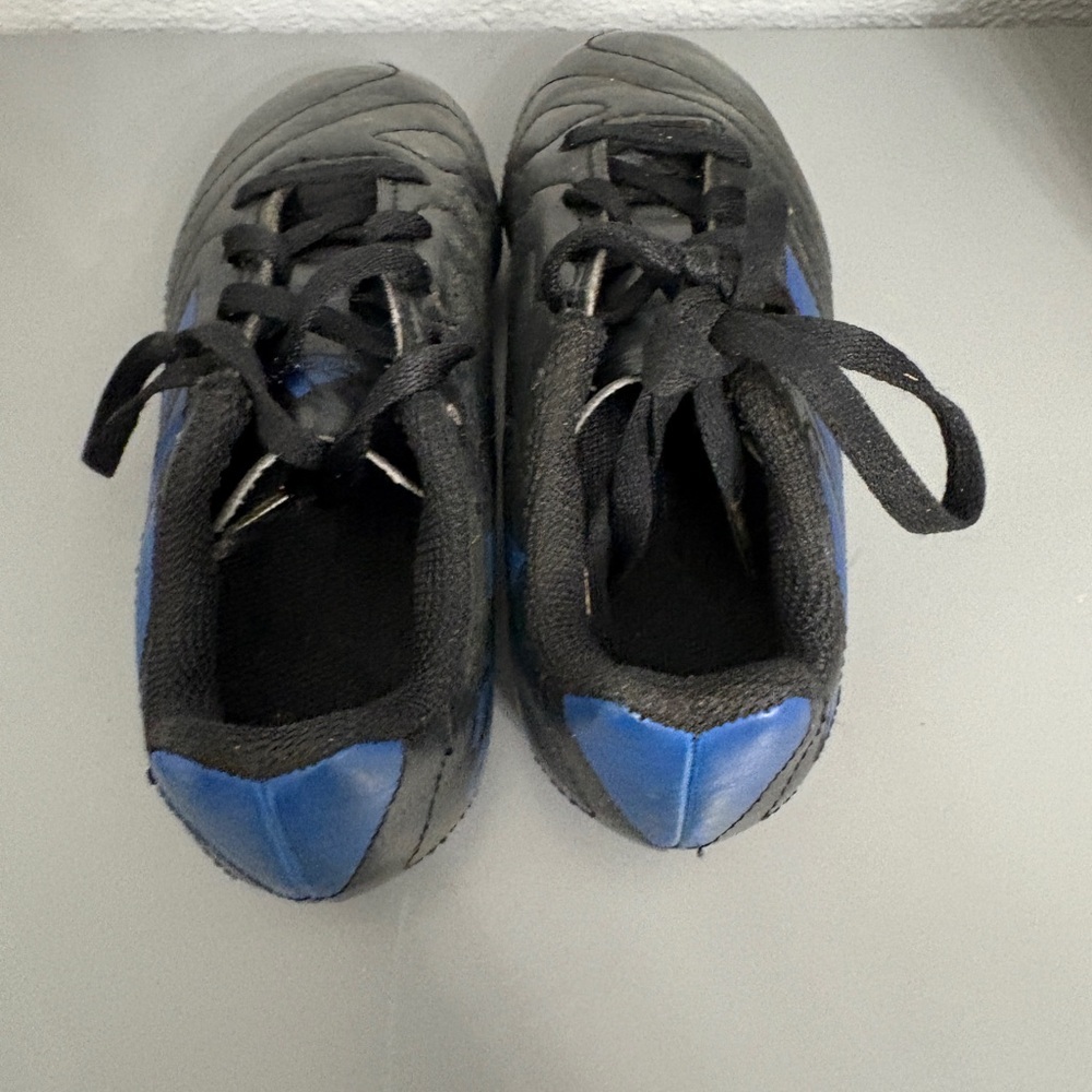 Adidas Kids Soccer Cleats Athletic Shoes - Picture 4 of 7